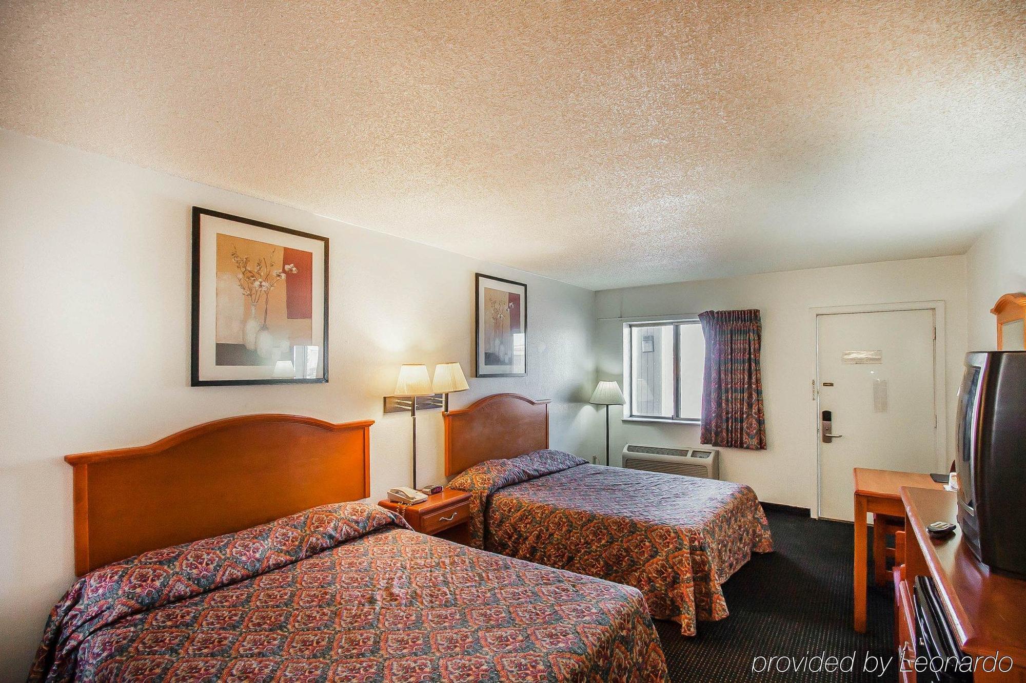Rodeway Inn אפינגהם מראה חיצוני תמונה