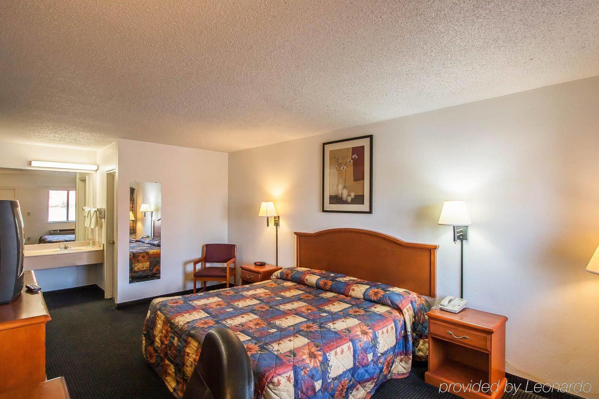 Rodeway Inn אפינגהם מראה חיצוני תמונה